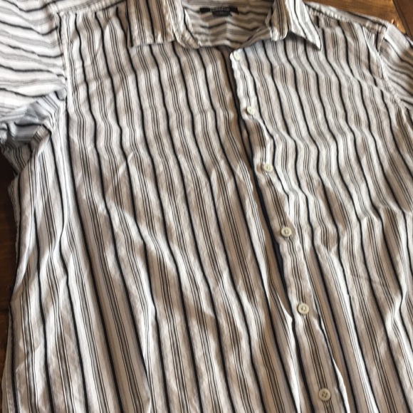 Men’s Claiborne Button Down - Picture 4 of 4